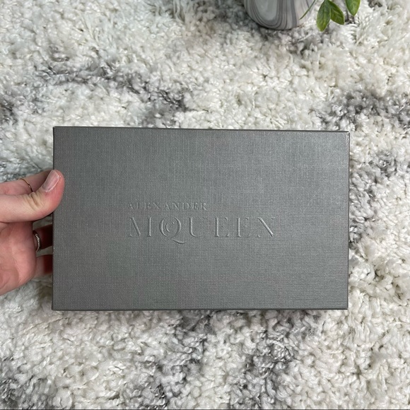 Alexander McQueen Skull Wallet Crossbody Bag on Silver Chain Leather Pink - Picture 14 of 17